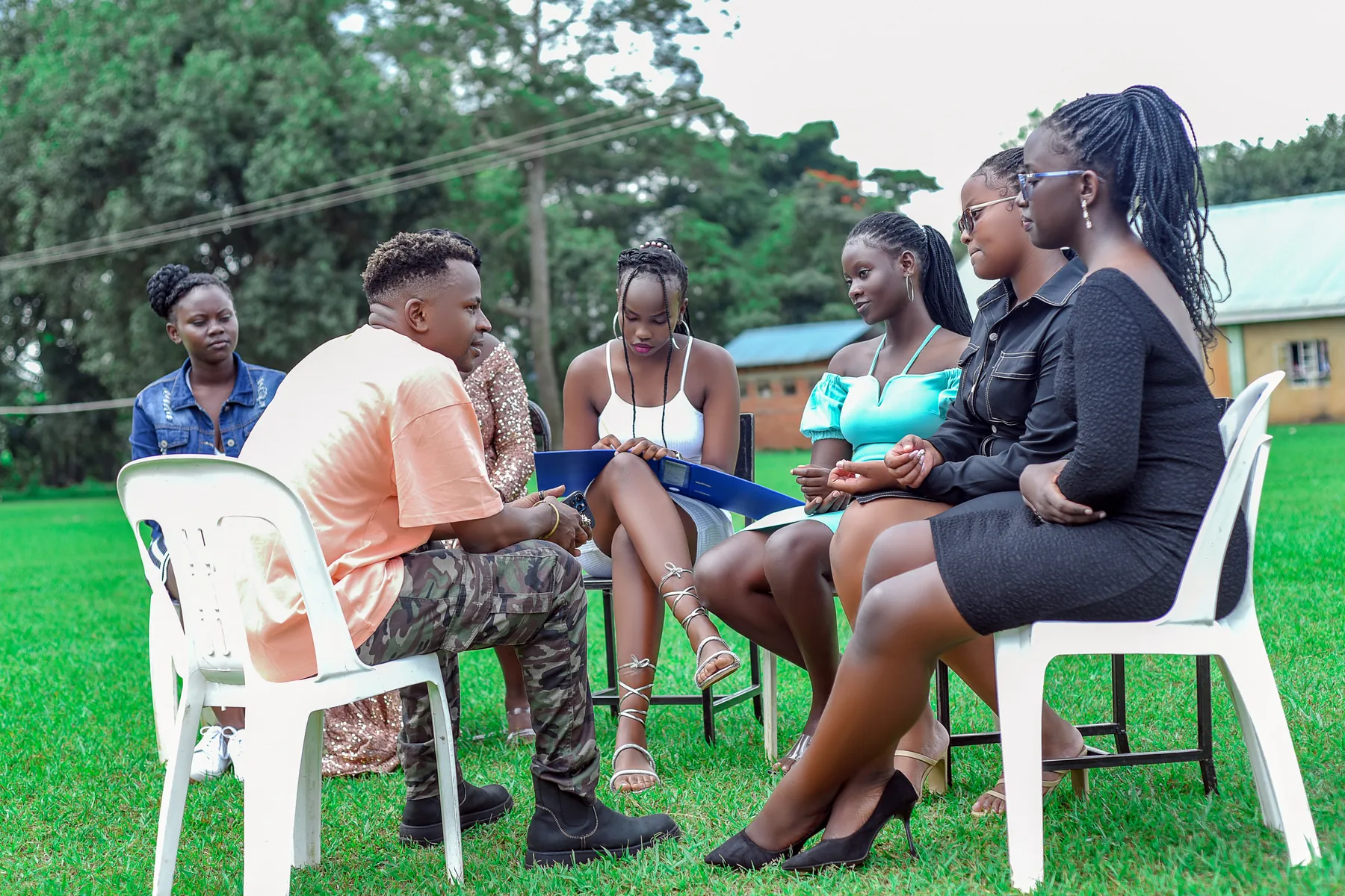 Student conversation — Learning beyond the classroom
